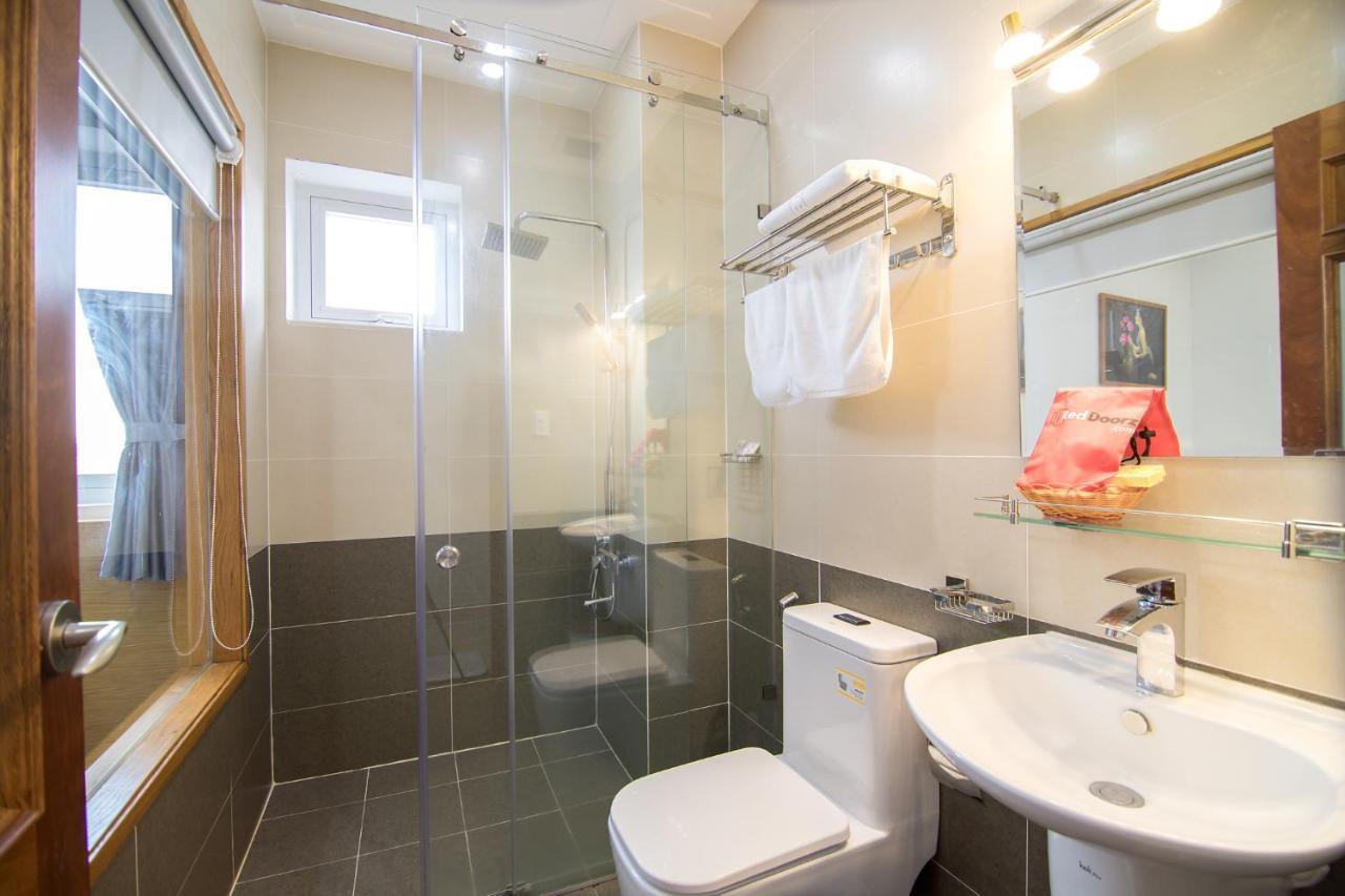 Reddoorz Plus Near Lotte Mart Cong Hoa Хошимин Экстерьер фото
