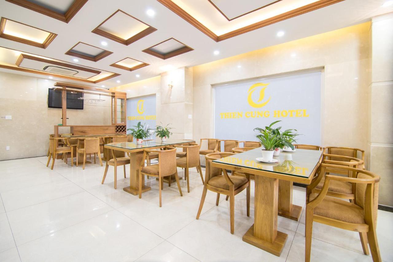 Reddoorz Plus Near Lotte Mart Cong Hoa Хошимин Экстерьер фото